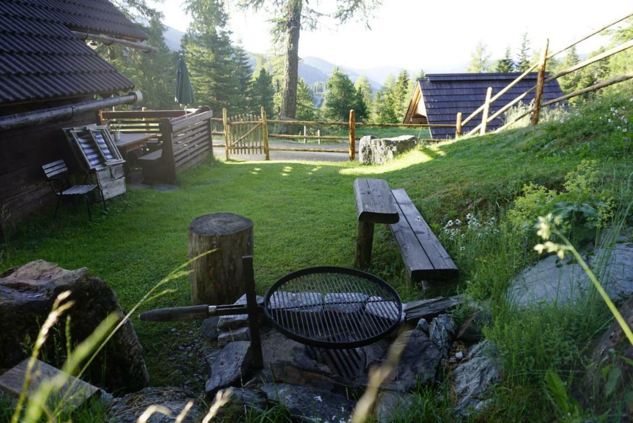Turracher Hohe Bergheim Schmidt, Almhuetten Im Wald Appartments An Der Piste Alpine Huts In Forrest Appartments Near Slope מראה חיצוני תמונה